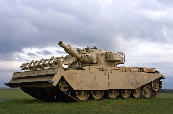 Tank Stormy Sky — Stock Photo, Image