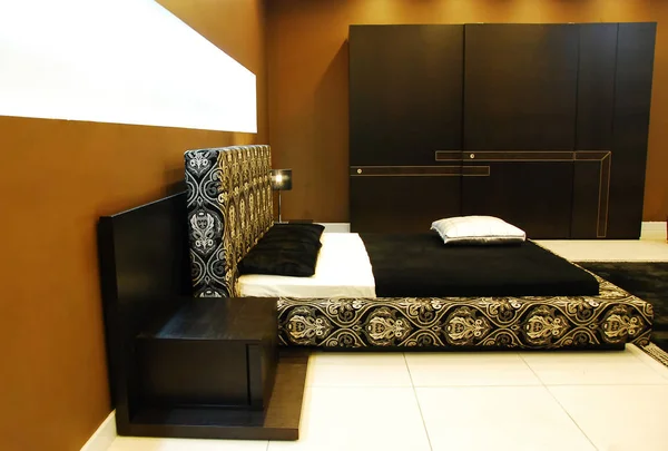 Modernes Hotelzimmer Mit King Size Bett — Stockfoto