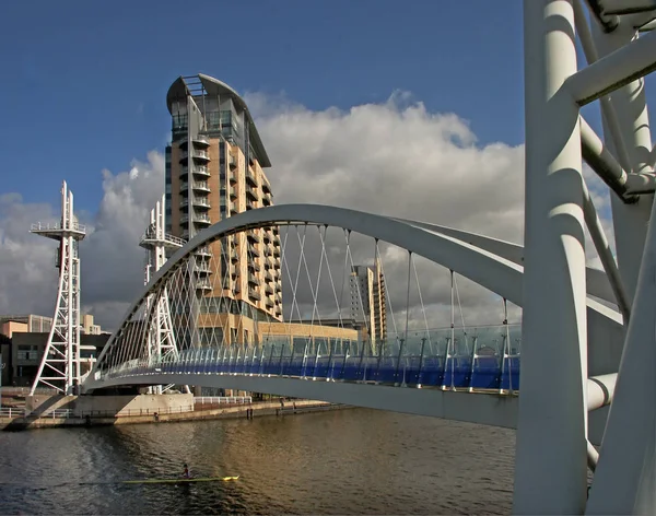 Puente Peatonal Salford Quays Manchester Inglaterra — Foto de Stock