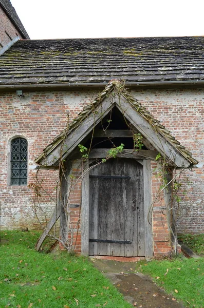 Iglesia San Pedro Pequeña Aldea Twineham Sussex Inglaterra Con Puerta — Foto de Stock
