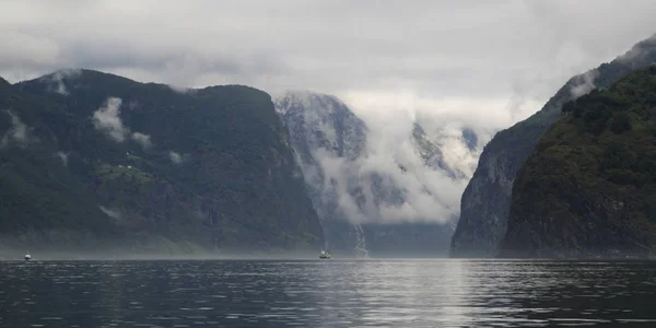 Юнеско Naeroyfjord Мальовничих Aurlandsfjord Видно Води — стокове фото