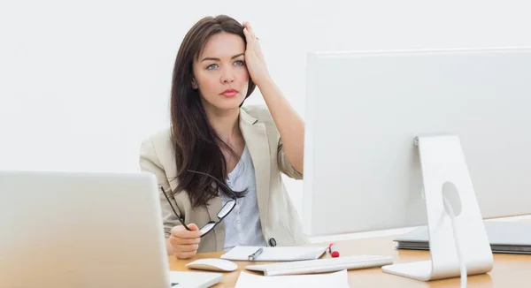 Serious Young Casual Business Woman Front Computer Office — Stock Photo, Image