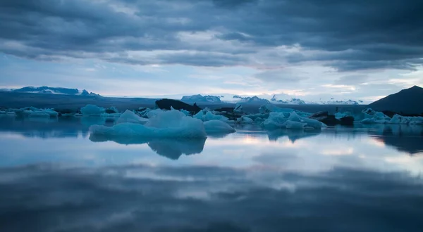 Озеро Ісландія Яскраво Барвисті Яскраві Теми — стокове фото