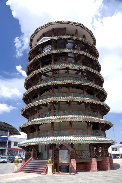 Torre Legno Pendente Teluk Intan Malesia Questa Vecchia Torre Doveva — Foto Stock