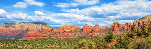 Sedona Landschaft Mit Roten Sandsteinklippen — Stockfoto