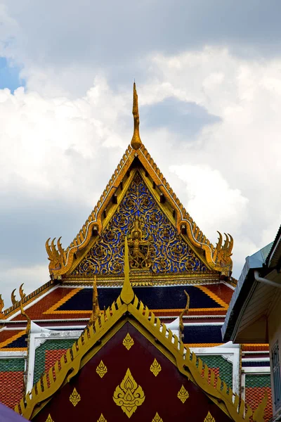 Bangliguin Thailandia Tempio Astratto Croce Colori Tetto Wat Asia Cielo — Foto Stock