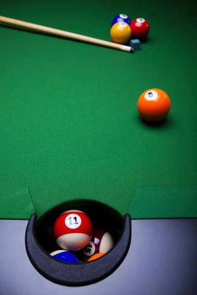 Bilardo Havuzu Canlı Renkler Doğal Ton — Stok fotoğraf