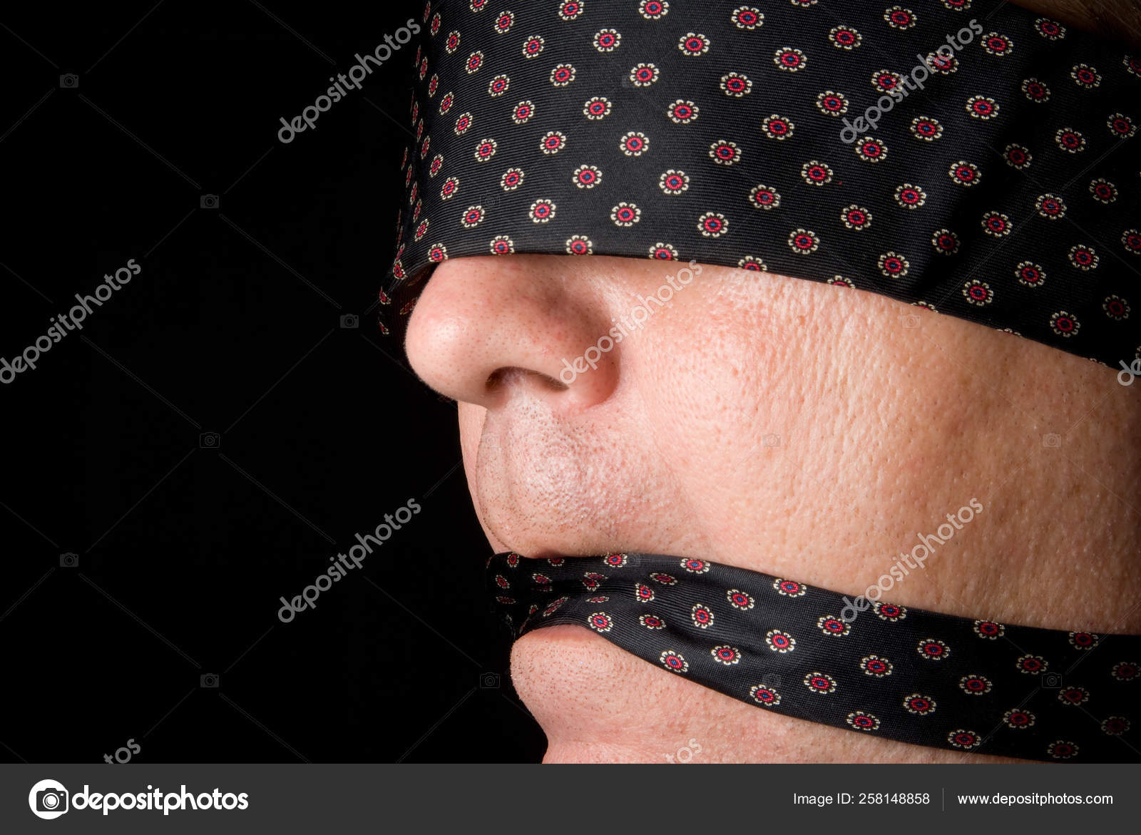 tortured blindfolded man - Stock Illustration [68324308] - PIXTA