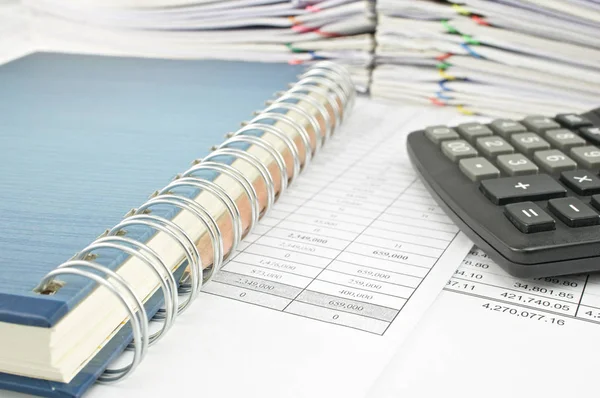 Közelről Ceruza Notebook Számológép Pénzügyi Jelentés Bolyhos Papírmunka Mint Háttér — Stock Fotó