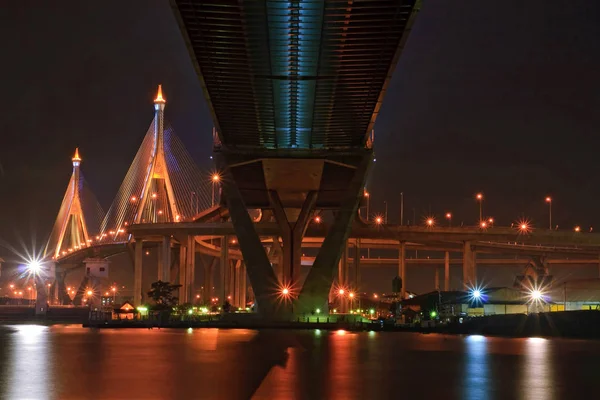 Puente Del Anillo Industrial Brilla Atardecer Tailandia Con Perspectiva Central — Foto de Stock