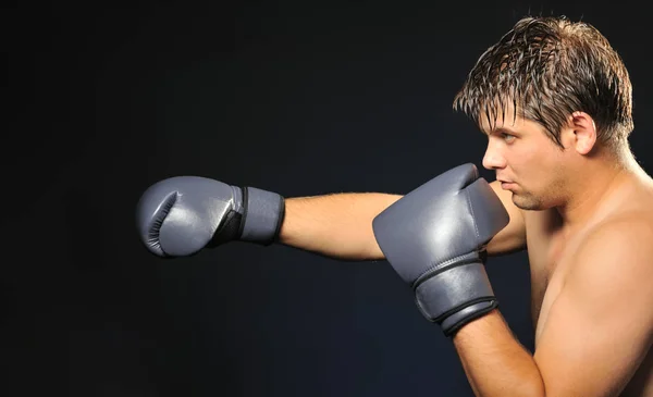 Boxer Mladý Muž Boxerské Rukavice — Stock fotografie
