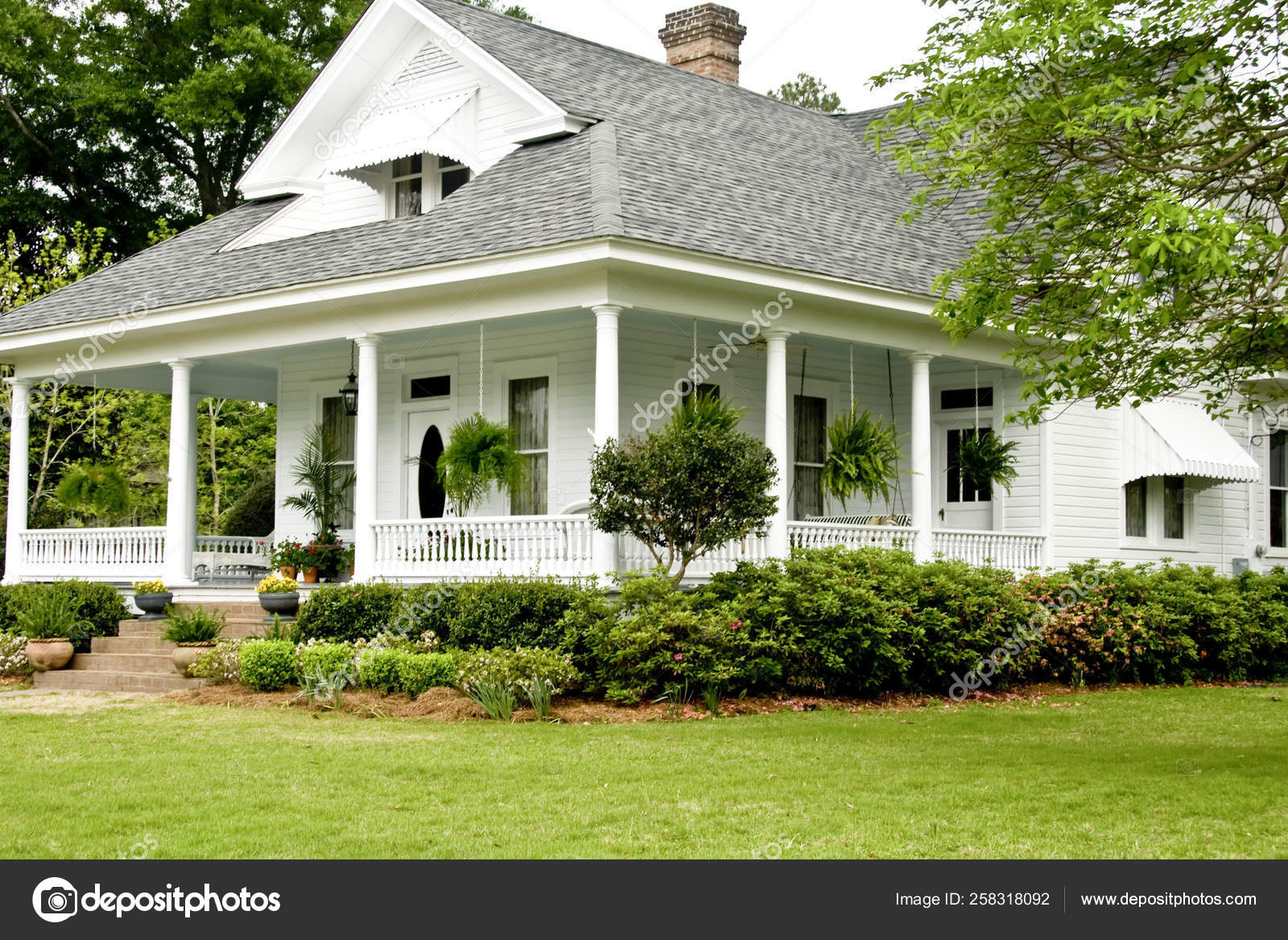 Historic White Home Wrap Porch Stock, Houses With Wrap Around Porches