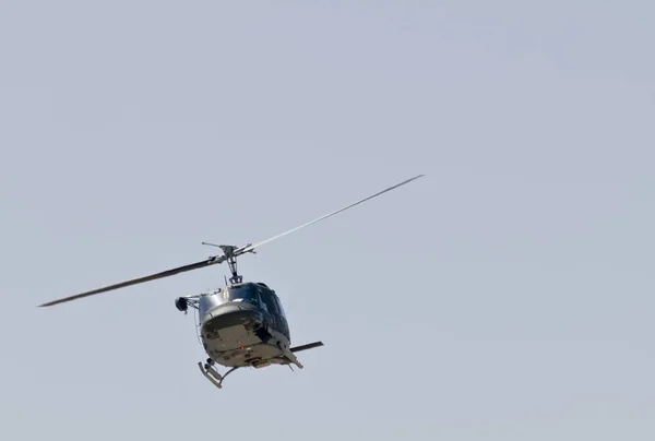 Aéronefs Militaires Rotor Hélicoptère Sur Fond Ciel — Photo