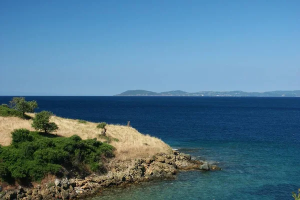 Griechisches Meer Mit Blauem Himmel Horizontal Gerahmte Aufnahme — Stockfoto