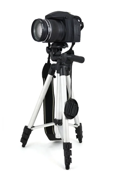 Bir Tripod Üzerinde Siyah Dijital Kamera — Stok fotoğraf