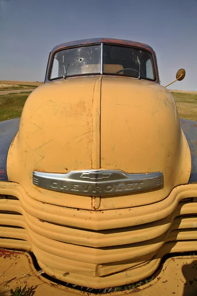 Verlassener Löwen Truck Malerischem Saskatchewan — Stockfoto