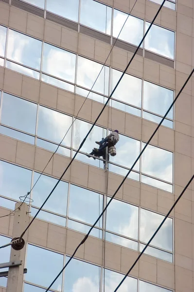 Hombre Trabajador Rascacielos Alto — Foto de Stock