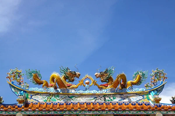 Κίνα Δράκος Στην Οροφή Του Παρεκκλήσι Πόρτα — Φωτογραφία Αρχείου