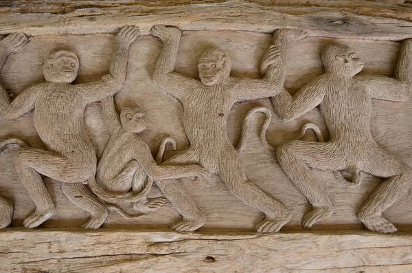 猿の彫刻の木 — ストック写真