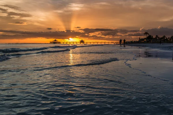 Belo Pôr Sol Nas Margens Fort Myers Beach Localizado Ilha — Fotografia de Stock