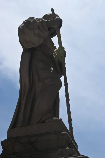 Άγαλμα Έξω Από Τον Καθεδρικό Ναό Του Παλέρμο Σικελία — Φωτογραφία Αρχείου
