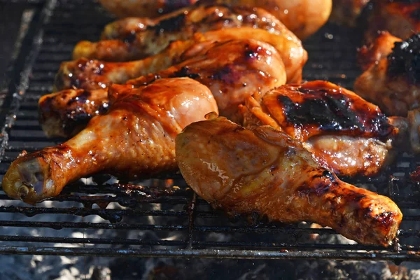 Grillezett Grill Csirke Lábak Hús Adag Főtt Tüzet Grill Közelről — Stock Fotó