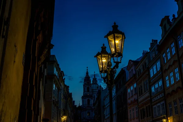 Old Prague Town Lâmpadas Rua Noite — Fotografia de Stock