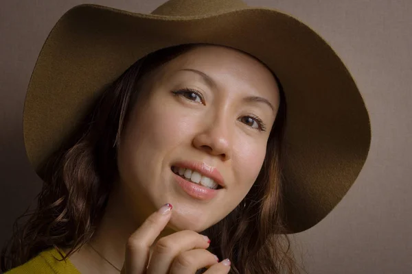 Headshot Smiling Middle Aged Japanese Woman — Stock Photo, Image