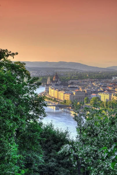 Budapeşte Sahne Alacakaranlıkta — Stok fotoğraf