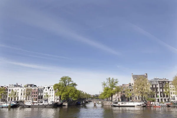 Amstel Herengracht Słoneczny Wiosenny Poranek Amsterdamie — Zdjęcie stockowe