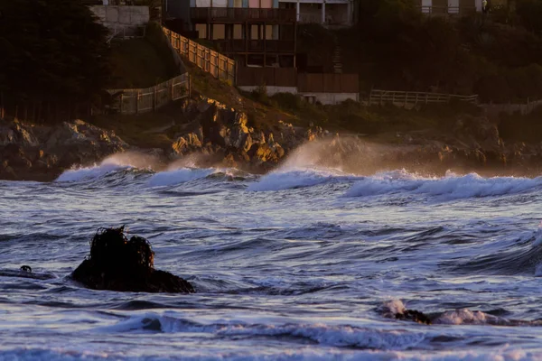Barevné Oceánské Vlny Při Západu Slunce Chile — Stock fotografie