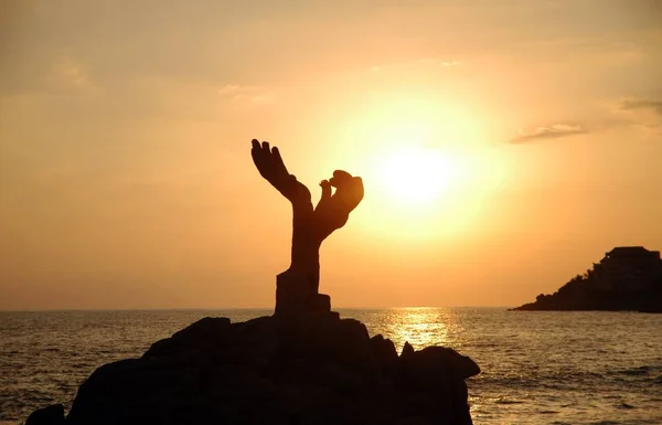 Silhouet Van Monument Tijdens Zonsondergang Het Strand Van Puerto Escondido — Stockfoto