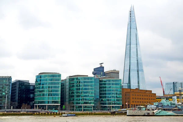 Londra Gökdelen Finans Bölgesine Penceresinde Yeni Bina — Stok fotoğraf