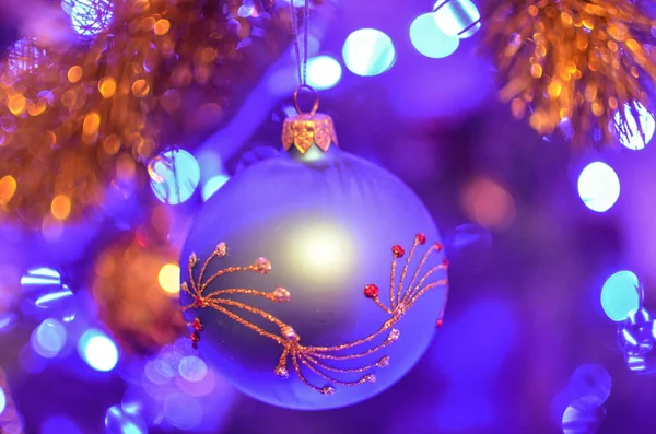 新年の木の枝のクリスマスの装飾 — ストック写真