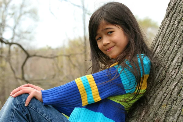 Adorable Little Girl Sitting Tree — Stock Photo, Image