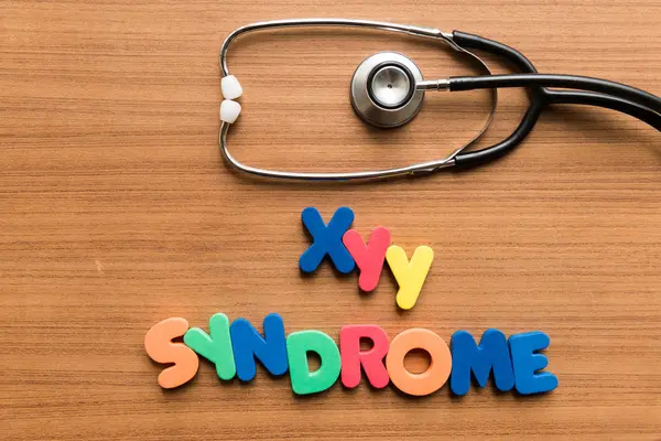 Xyy Syndrom Färgglada Ord Med Stetoskop Trä Bakgrund — Stockfoto
