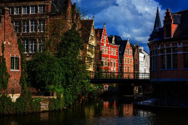 Viaje Bélgica Medieval Europeu Cidade Cidade Fundo Com Canal Ghent — Fotografia de Stock