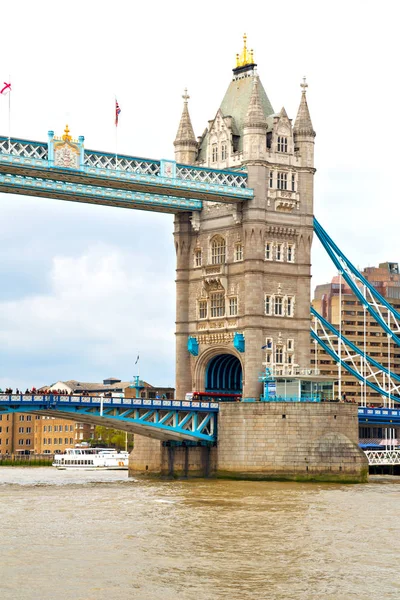 Torre Londres Inglaterra Ponte Velha Céu Nublado — Fotografia de Stock