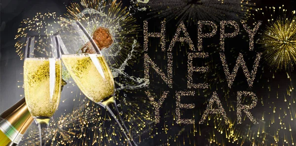 Champanhe Popping Contra Brilhando Feliz Ano Novo — Fotografia de Stock