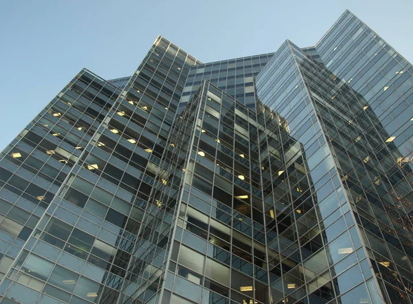 Дуже Високий Скляний Стикаються Офісної Будівлі — стокове фото