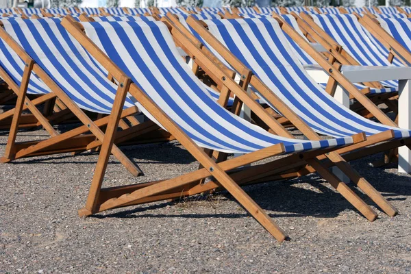 Blue White Chaise Longues Table Close Seup Summer Concepts — стоковое фото