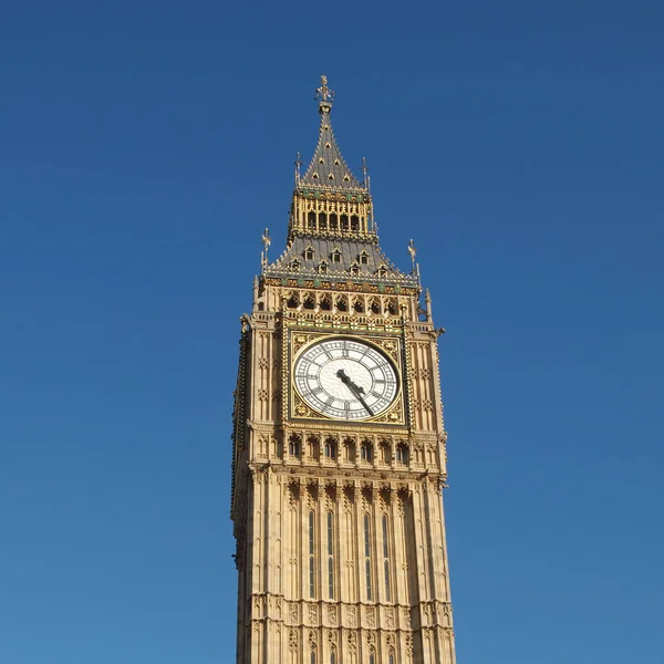 Здания Парламента Вестминстерского Дворца Лондоне Готическая Архитектура Фоне Голубого Неба — стоковое фото