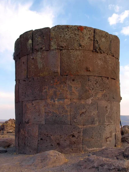 Blanco Viejo Torre Funeraria Sillustani Lago Titicaca — Foto de Stock