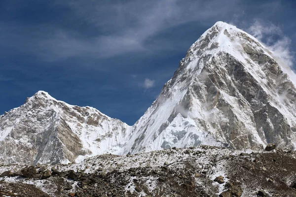 Ψηλά Βουνά Στο Σύννεφο Νεπάλ Everest Περιοχή — Φωτογραφία Αρχείου