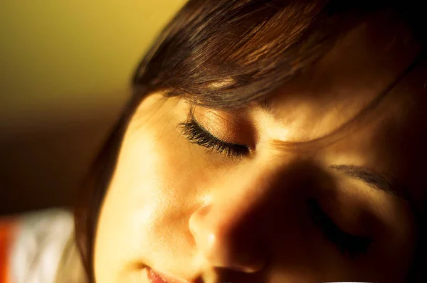 Close Olho Mulher Dormindo — Fotografia de Stock