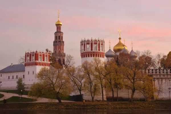 Новодевичий Монастырь Москве Россия Закате — стоковое фото
