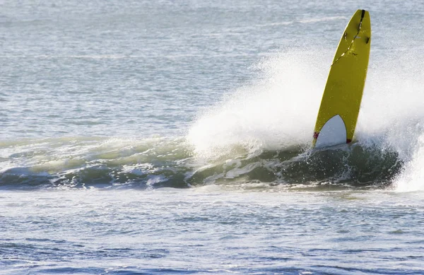 Surfeando Haumoana Beach Hawke Bay Nueva Zelanda — Foto de Stock