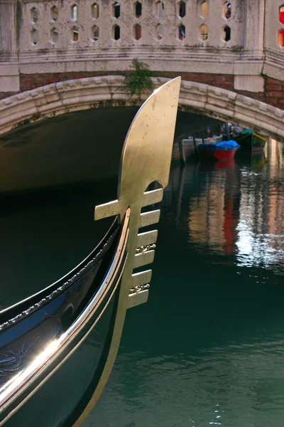 Góndola Los Pequeños Canales Romántica Venecia — Foto de Stock