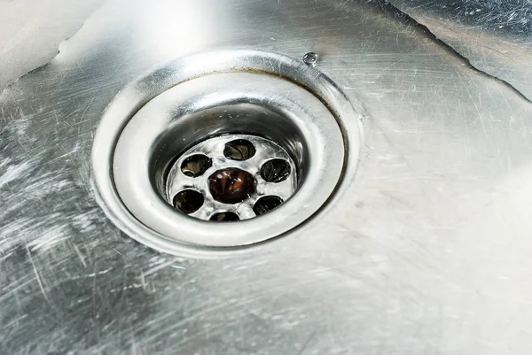 Edelstahl Spülenstopfen Nahaufnahme Mit Wasser — Stockfoto