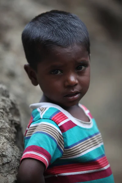 Retrato Pobre Niño India Desafortunada Condición —  Fotos de Stock